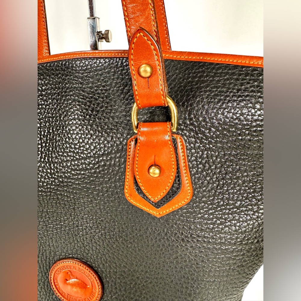 Dooney & Bourke Vintage Leather Shoulder Tote Bag - Picture 6 of 13